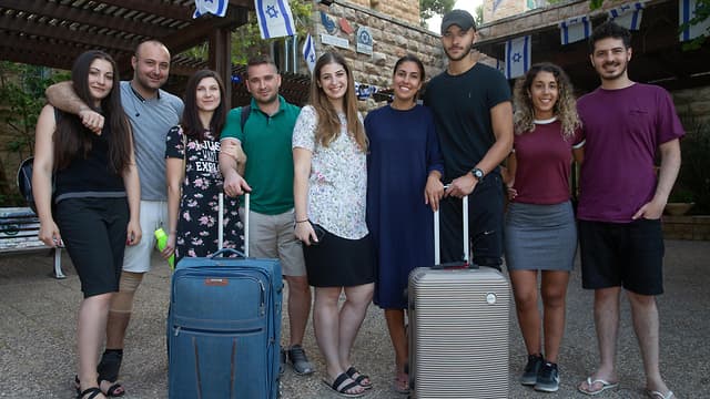 Algunas de las parejas que se conocieron en el Ulpan Etzion