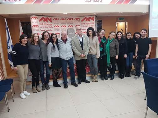 Gustavo Mesch con estudiantes Latinoamericanos de la Universidad de Haifa (Universidad de Haifa) Gustavo Mesch con estudiantes Latinoamericanos de la Universidad de Haifa