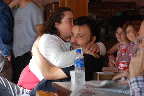 La actirz Alejandra Manso y Marcos Carnevalle 