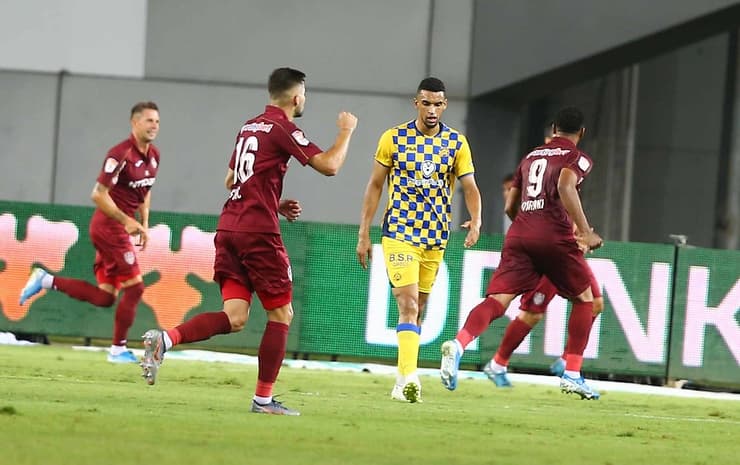 Los rumanos festejan y Maccabi del Aviv se lamenta. El jueves que viene empezará la serie ante el FK Suduva de Lituania (Reuven Schwartz) Maccabi Tel Aviv Cluj