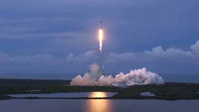 'Amos 17' camino al espacio