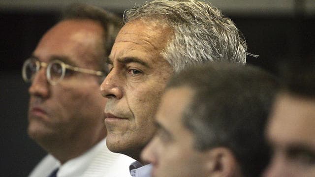 Jeffrey Epstein durante el juicio