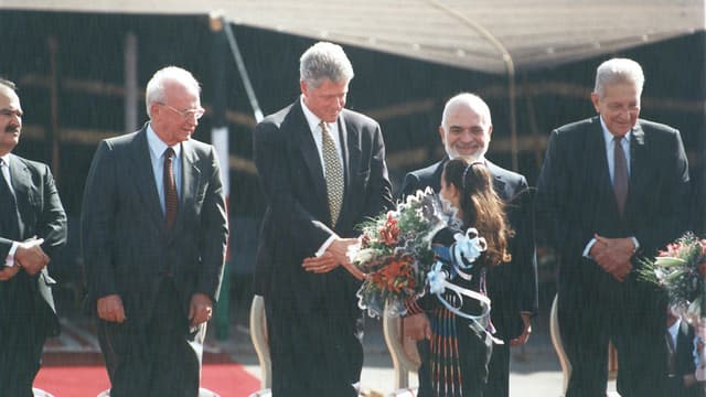 Firma del acuerdo de paz entre Israel y Jordania en 1994 