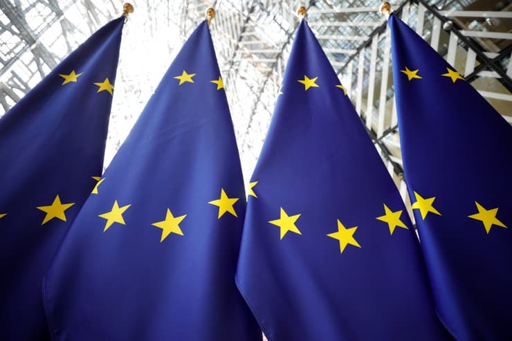 Ladislav Hamran: "Los terroristas operan cada vez más en redes transfronterizas, la UE debe hacer lo mismo" (AFP) Sede de la Unión Europea en Bruselas