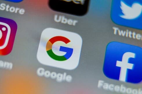 La herramienta está disponible a través de la aplicación Google Arts & Culture para Android e iOS. (AFP) Google y Facebook