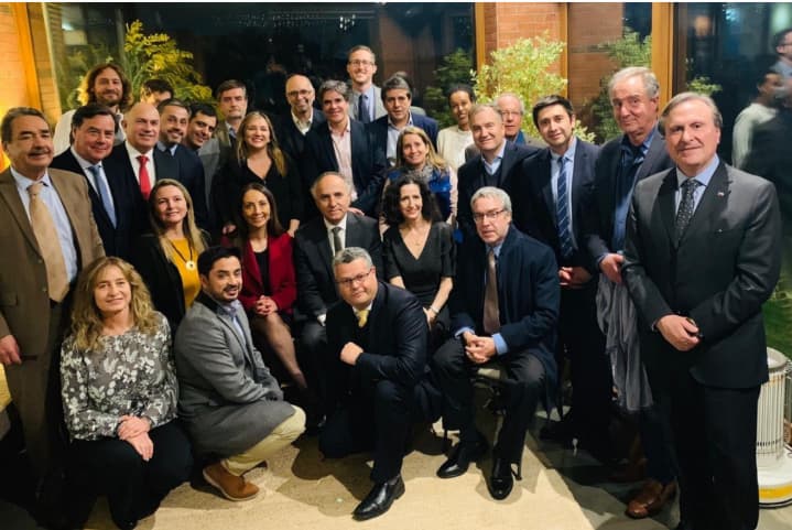 Embajadora Marina Rosenberg junto a autoridades nacionales y comunitarias (Embajada de Israel en Chile) Marina Rosenberg junto a autoridades nacionales y comunatarias