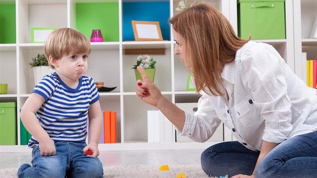 Estudios demuestran que el 80% de los castigos impuestos por los padres luego no son cumplidos (Ynet) Castigo en los niños