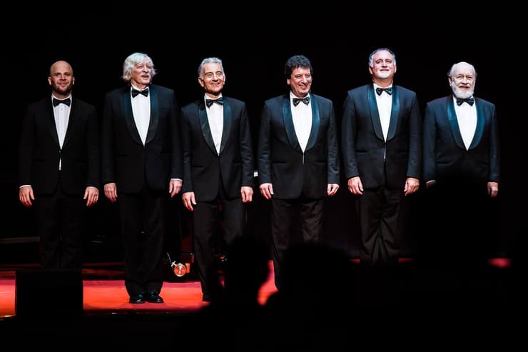 Les Luthiers