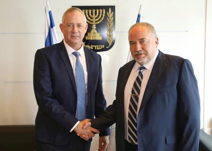 Gantz y Liberman antes de la reunión