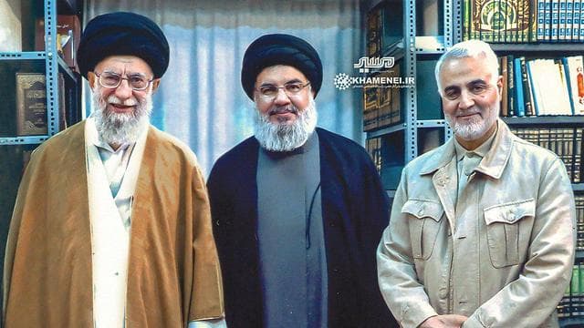 Alí Jamenei, Hassan Nasrallah y Kasem Soleimani, jefe de las Fuerzas Quds iraníes, 