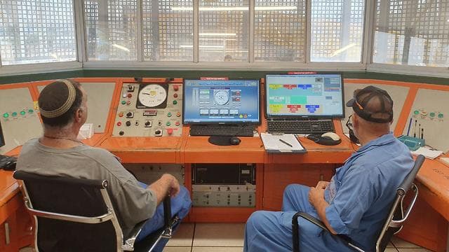 Estos técnicos son una parte vital de la Fuerza Aérea. 