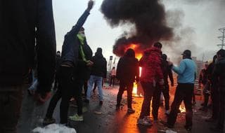 Protestas en Irán contra la subida en los costos del combustible 