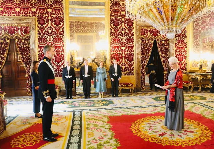 Rodica Radian-Gordon entregó sus cartas credenciales al rey de España (Casa Real de España) Rodica Radian-Gordon entregó sus cartas credenciales al rey de España