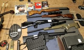 Armas incautadas por la policía italiana. 