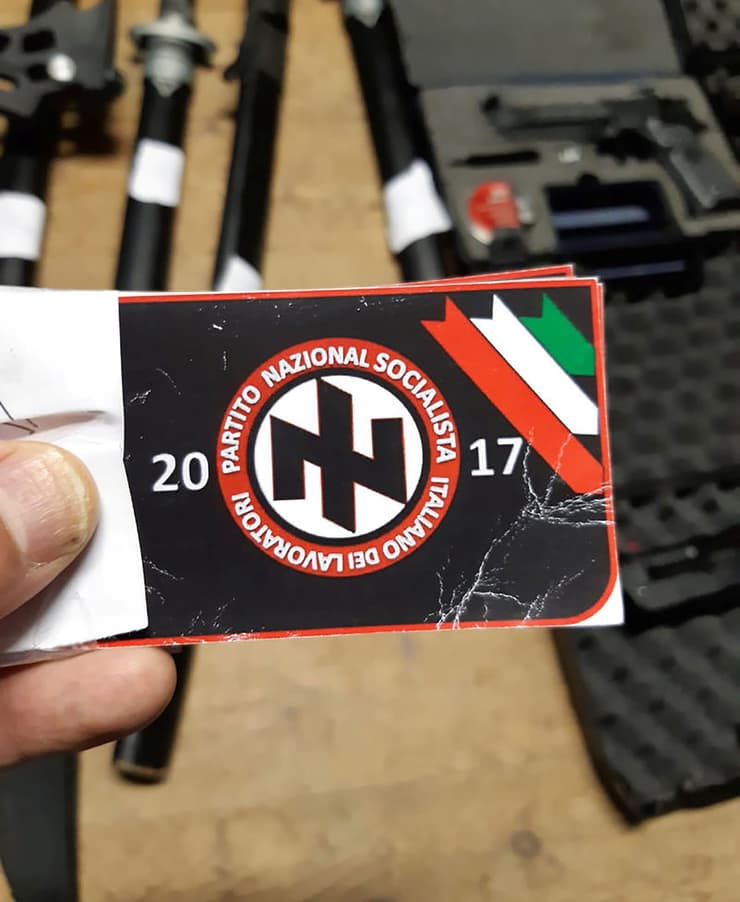 Neonazis en Italia