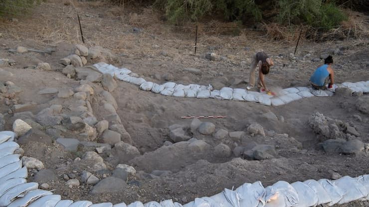 La zona de las excavaciones en el arroyo 