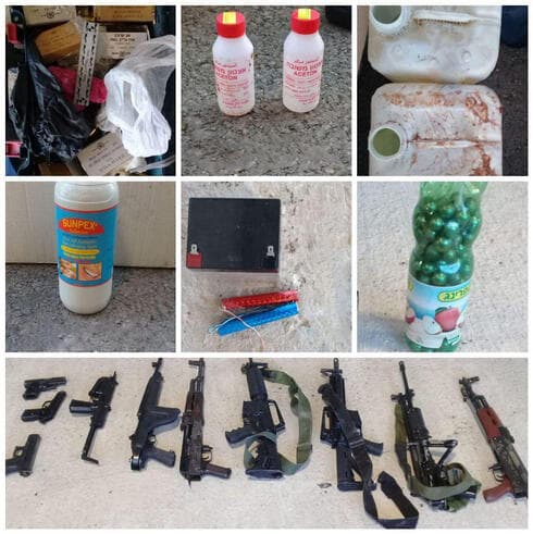 Archivo. El Shin Bet incautó armas y materiales para la elaboración de explosivos (Ynet) El Shin Bet incautó armas y materiales para la elaboración de explosivos