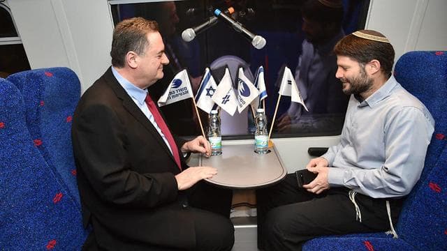 Después de 11 años de postergaciones, el tren partió de Jerusalem a Tel Aviv