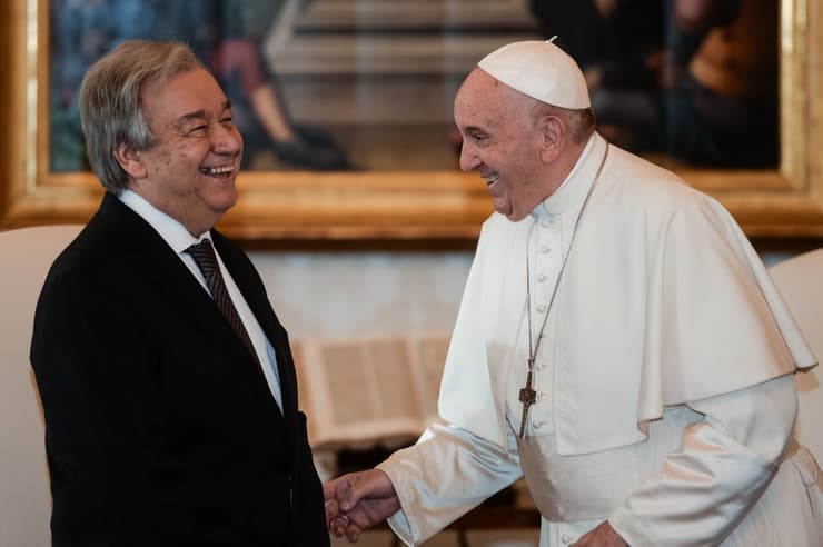 Antonio Guterres y el papa Francisco difundieron un mensaje contra el fanatismo religioso (AFP) Guterres Papa Francisco