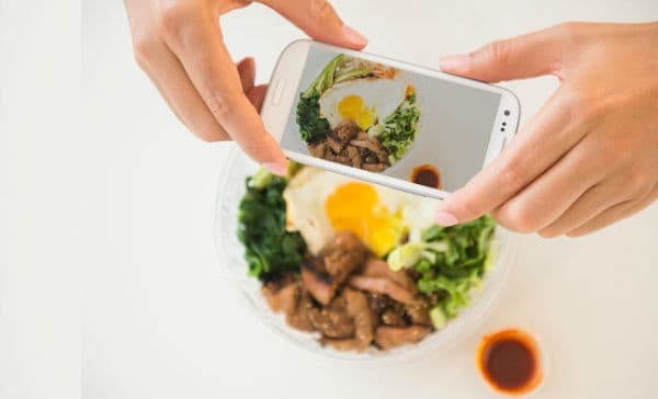 Esta interrupción momentánea, que puede demorar unos pocos segundos, permite en la práctica tomar mejores decisiones sobre nuestros hábitos alimentarios. (Shutterstock) Fotos de la comida