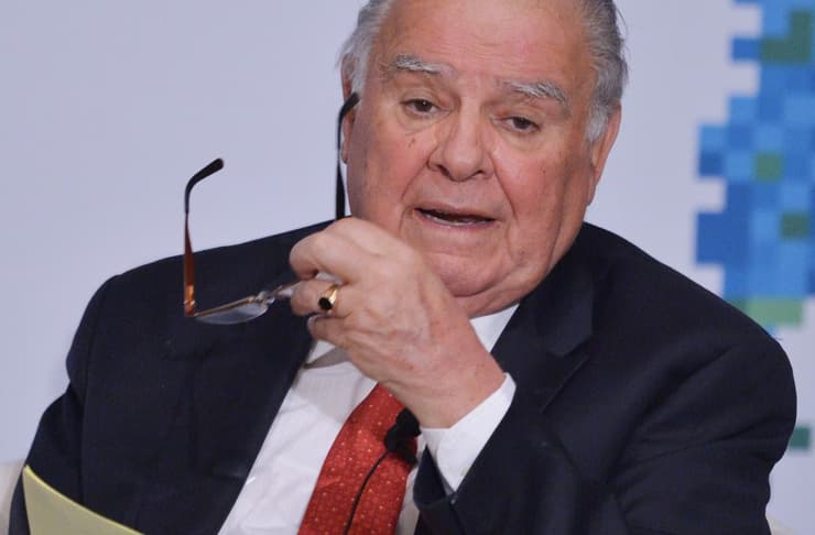 Cr. Enrique V. Iglesias 