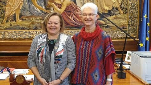 Rodica Radian-Gordon junto a Rosa Menéndez, presidenta del Consejo Superior de Investigaciones Científicas (@Isr_Amb_Esp) Rodica Radian-Gordon junto a Rosa Menéndez, presidenta del Consejo Superior de Investigaciones Científicas