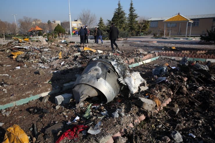 Restos del avión derribado por Irán 