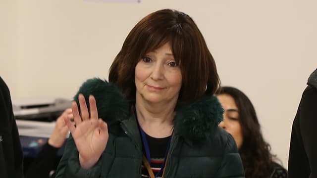 "Exigimos un nuevo juicio para Yigal Amir", manifestó su esposa y cabeza de la lista (Amit Shabi) Larissa Trimbobler Amir
