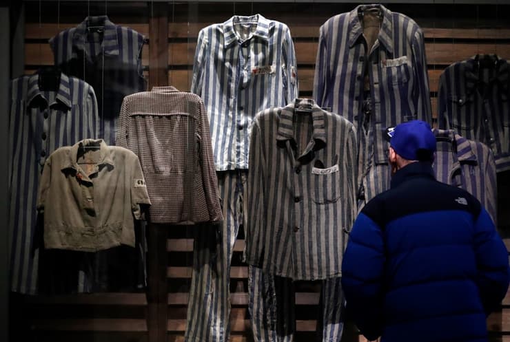 Los uniformes que usaban los prisioneros 