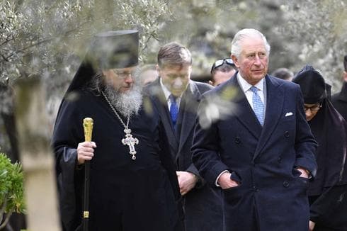 El príncipe Carlos visitó la tumba de su abuela en la Iglesia de María Magdalena en el Monte de los Olivos en Jerusalem (MCT) El príncipe Carlos visitó la tumba de su abuela en la Iglesia de María Magdalena en el Monte de los Olivos en Jerusalem