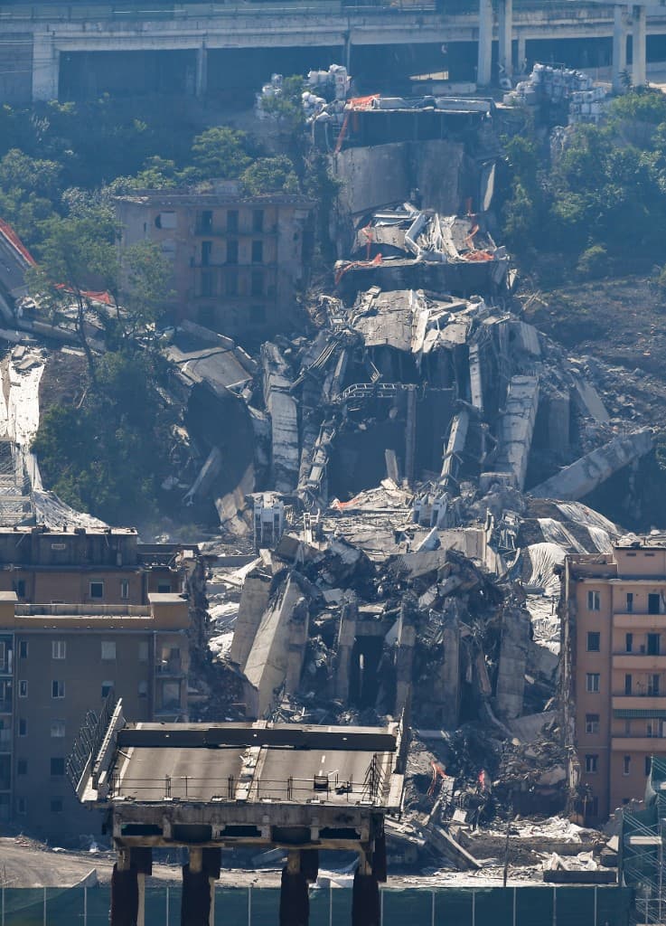 El colapso del puente Morandi en Génova, en agosto de 2018, mató a 43 personas. 