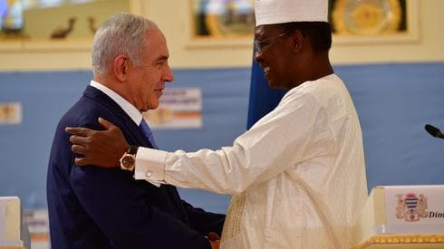 Benjamin Netanyahu con el presidente de Chad, Idriss Déby 