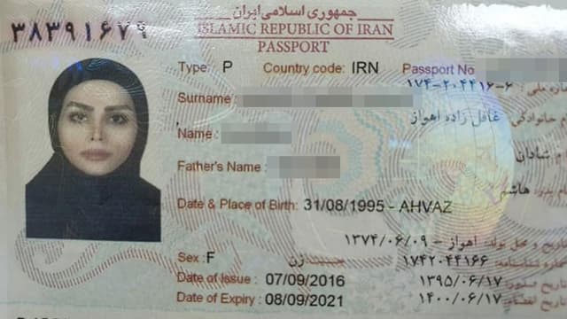 Pasaporte original de la mujer iraní que ingresó a Ecuador