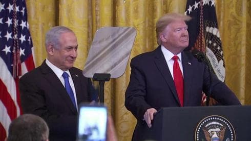 La posible anexión israelí se apoya en el Acuerdo del Siglo que impulsa el presidente estadounidense Donald Trump. (Reuters) Presentación del Acuerdo del Siglo