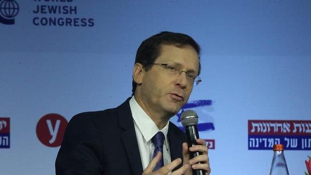  Isaac Herzog: "Hemos conformado un equipo especial para examinar de inmediato las necesidades esenciales de la comunidad judía en Italia"