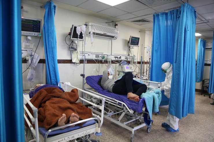 Hospital en Teherán que atiende a personas que sufren COVID-19 