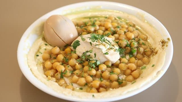 A fines de 1967 el humus se convirtió en una comida completa