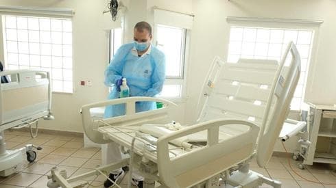 Sala especial para coronavirus del Hospital Ichilov. 