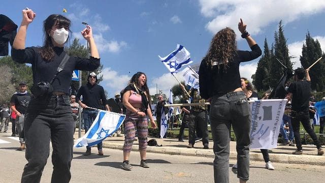 Protestas contra Edelstein en la Plaza de la Knesset. 