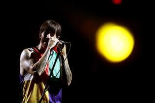Los Red Hot Chilli Peppers también pospusieron su show para septiembre en caso de que se hayan eliminado las restricciones. 