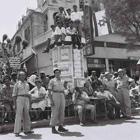 Desfile de la Independencia en Tel Aviv, 1952. (David Alden, Oficina de prensa, gobierno de Israel) Desfile de la Independencia en Tel Aviv, 1952.
