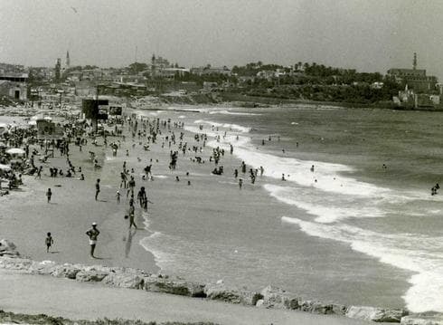 Playa de Tel Aviv, Yom Haatzmaut, 1970. 