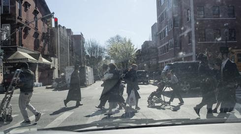 Un barrio judío de Brooklyn durante la pandemia 