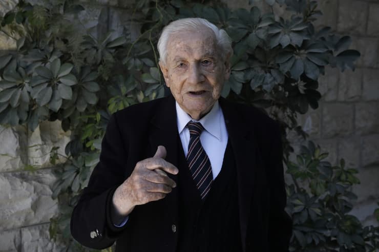 Gabriel Bach fue el encargado de investigar a Eichmann durante el juicio llevado a cabo en Israel (AFP) Gabriel Bach fue el encargado de investigar a Eichmann durante el juicio llevado a cabo en Israel