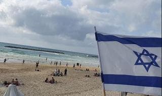 Playa Geula de Tel Aviv el sábado por la mañana.