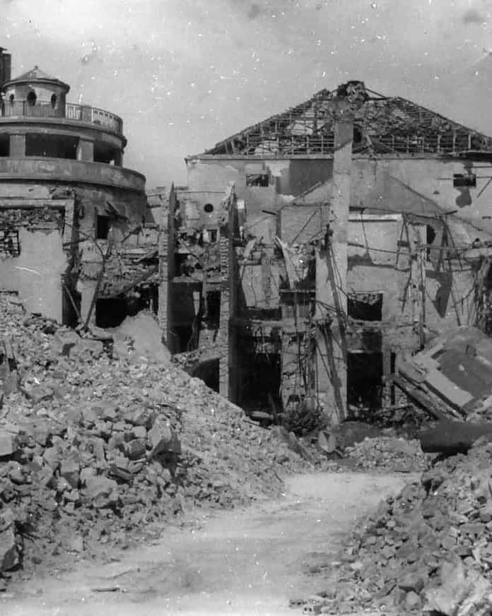 Los restos del Jardín Zoológico de Berlín después de la Segunda Guerra Mundial. (Cortesía) Los restos del Jardín Zoológico de Berlín después de la Segunda Guerra Mundial.
