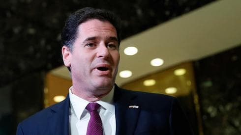 Enviado de Israel a los Estados Unidos Ron Dermer. 