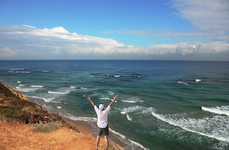Hoy es posible admirar las playas del mar Mediterráneo de Israel sin moverse del hogar. (Shutterstock) Hoy es posible admirar las playas de Israel sin moverse del hogar.
