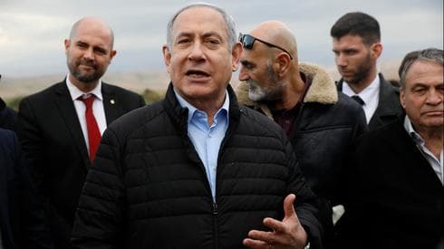 Netanyahu durante una visita de Netanyahu al Valle del Jordán. 