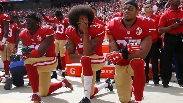 Colin Kaepernick comenzó la tendencia hace cuatro años. 